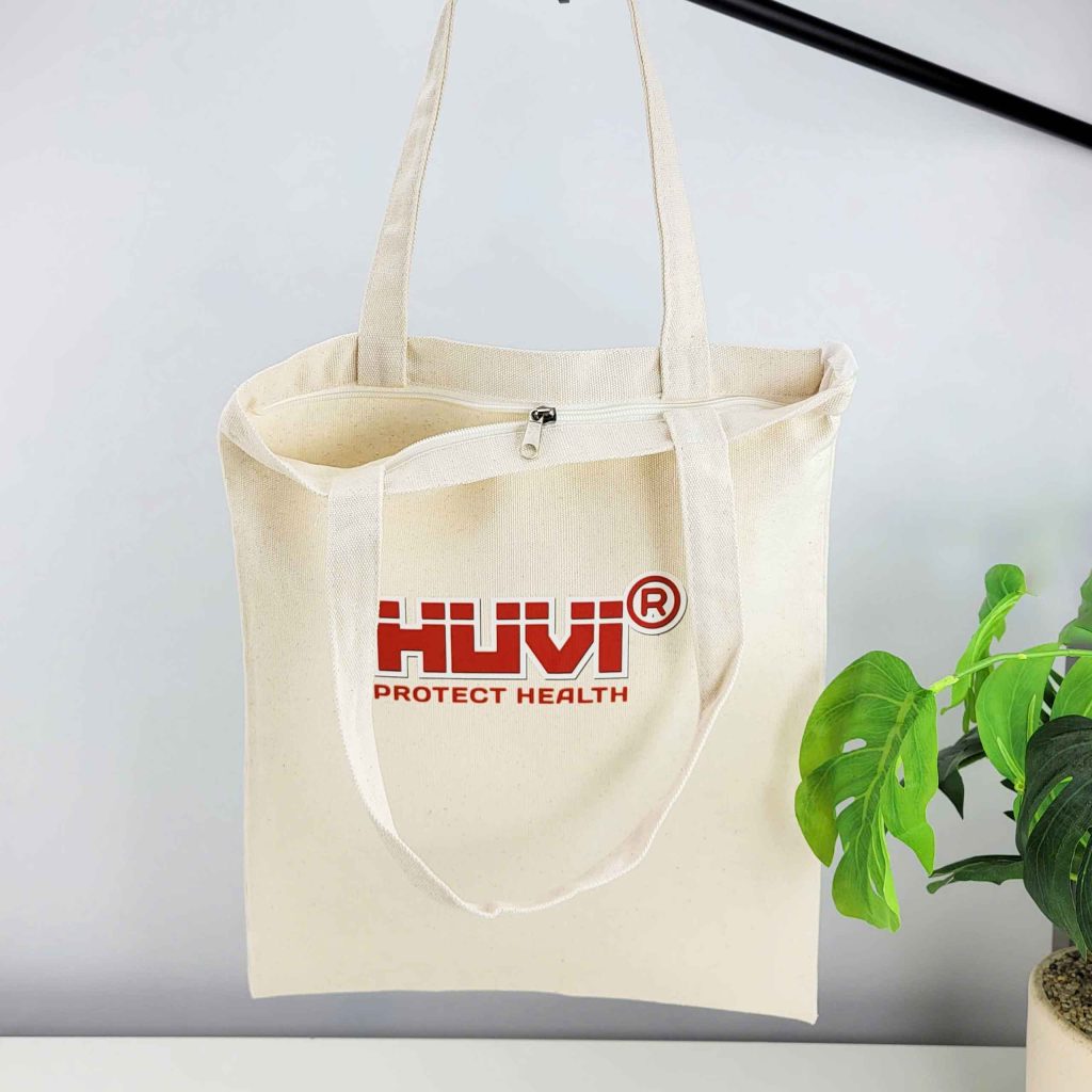 in uv gia công lên túi vải canvas